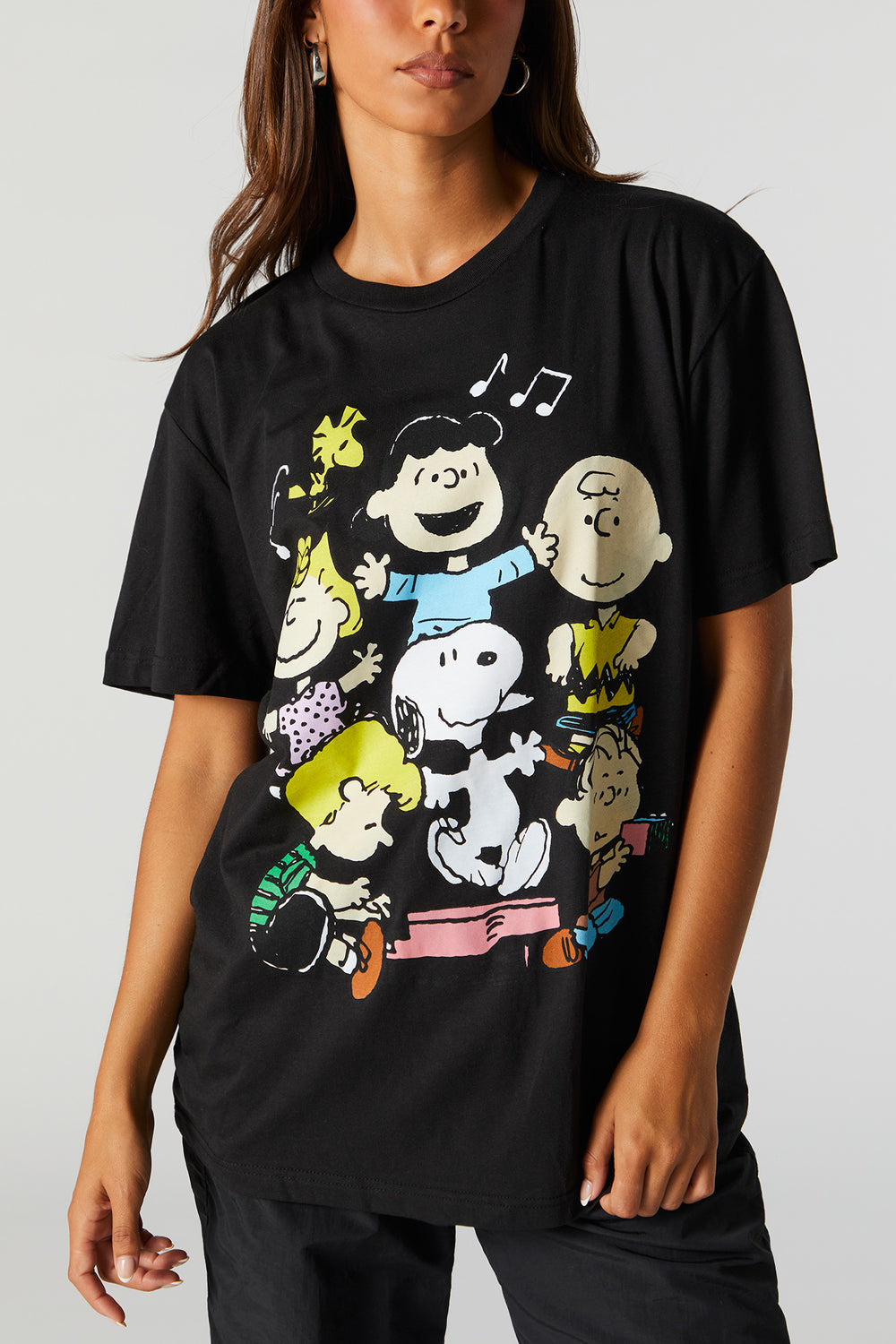 Snoopy and Friends Graphic Boyfriend T-Shirt Snoopy and Friends Graphic Boyfriend T-Shirt 2